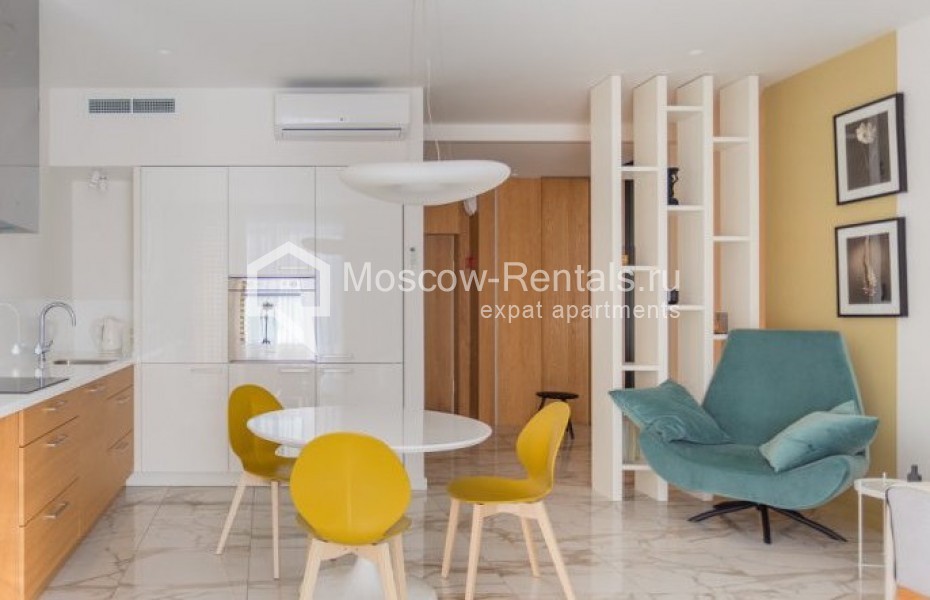 Photo #5 3-room (2 BR) apartment for <a href="http://moscow-rentals.ru/en/articles/long-term-rent" target="_blank">a long-term</a> rent
 in Russia, Moscow, B. Sadovaya str, 5к1