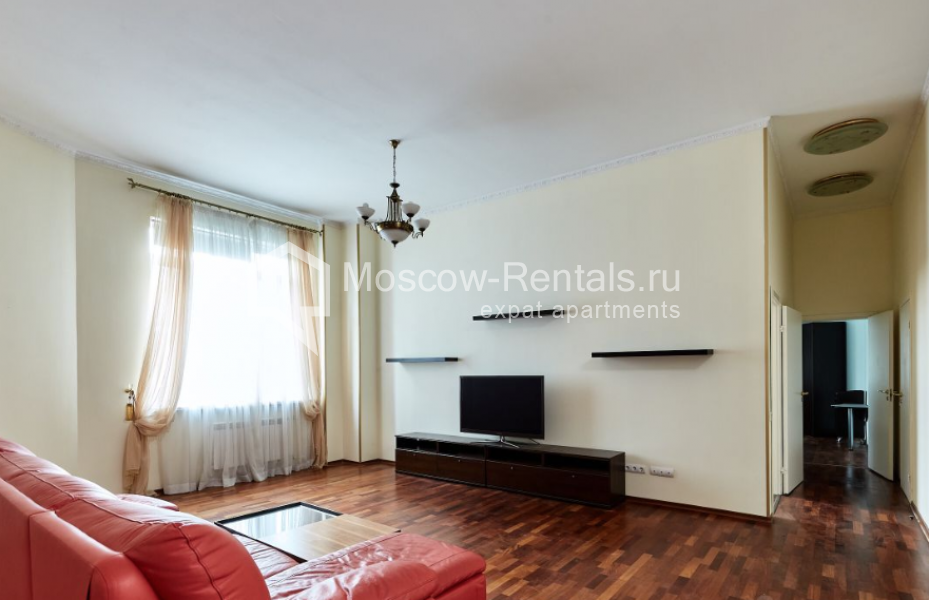 Photo #5 4-room (3 BR) apartment for <a href="http://moscow-rentals.ru/en/articles/long-term-rent" target="_blank">a long-term</a> rent
 in Russia, Moscow, Slesarnyi lane, 3