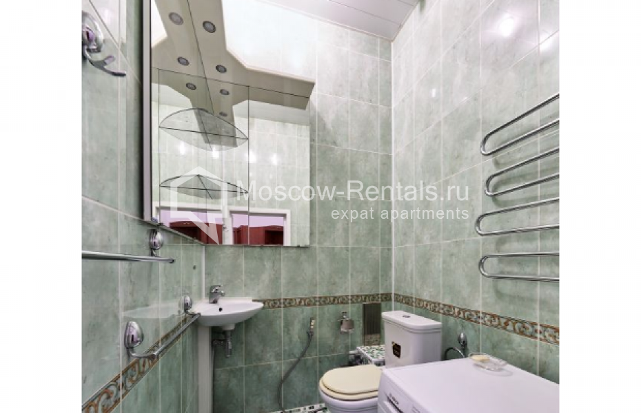 Photo #23 4-room (3 BR) apartment for <a href="http://moscow-rentals.ru/en/articles/long-term-rent" target="_blank">a long-term</a> rent
 in Russia, Moscow, Slesarnyi lane, 3