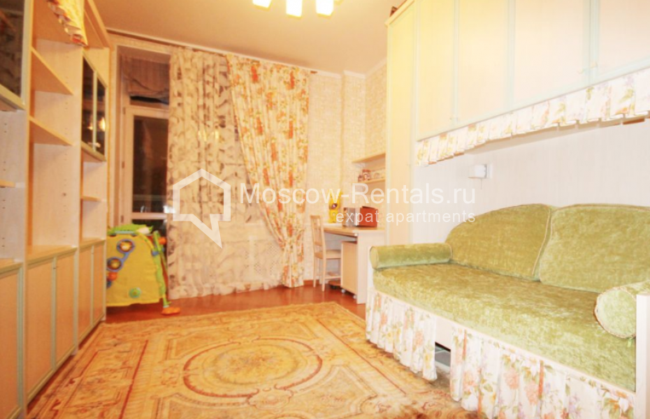 Photo #13 4-room (3 BR) apartment for <a href="http://moscow-rentals.ru/en/articles/long-term-rent" target="_blank">a long-term</a> rent
 in Russia, Moscow, Gilyarovskogo str, 50
