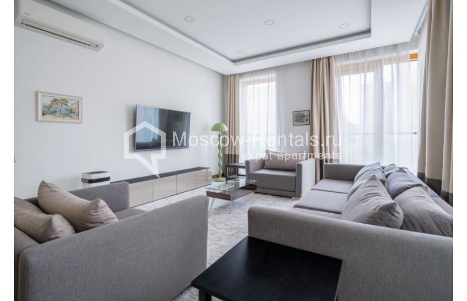 Photo #1 4-room (3 BR) apartment for <a href="http://moscow-rentals.ru/en/articles/long-term-rent" target="_blank">a long-term</a> rent
 in Russia, Moscow, 1st Smolenskyi lane, 21