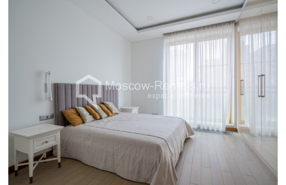 Photo #8 4-room (3 BR) apartment for <a href="http://moscow-rentals.ru/en/articles/long-term-rent" target="_blank">a long-term</a> rent
 in Russia, Moscow, 1st Smolenskyi lane, 21