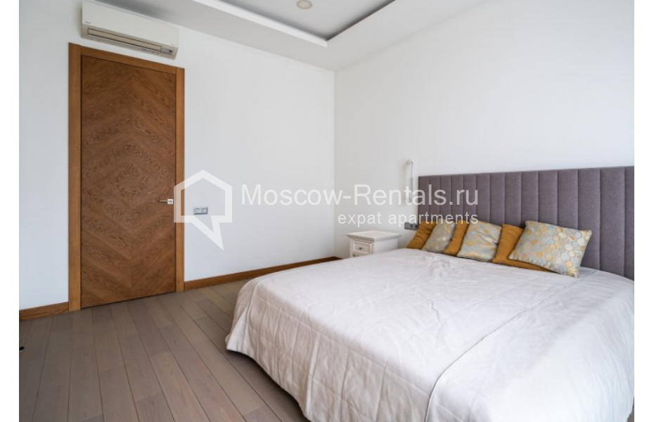 Photo #10 4-room (3 BR) apartment for <a href="http://moscow-rentals.ru/en/articles/long-term-rent" target="_blank">a long-term</a> rent
 in Russia, Moscow, 1st Smolenskyi lane, 21