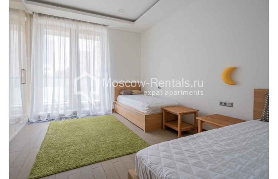 Photo #14 4-room (3 BR) apartment for <a href="http://moscow-rentals.ru/en/articles/long-term-rent" target="_blank">a long-term</a> rent
 in Russia, Moscow, 1st Smolenskyi lane, 21