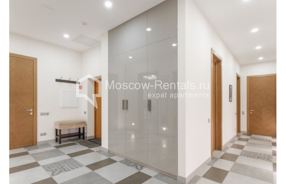 Photo #21 4-room (3 BR) apartment for <a href="http://moscow-rentals.ru/en/articles/long-term-rent" target="_blank">a long-term</a> rent
 in Russia, Moscow, 1st Smolenskyi lane, 21