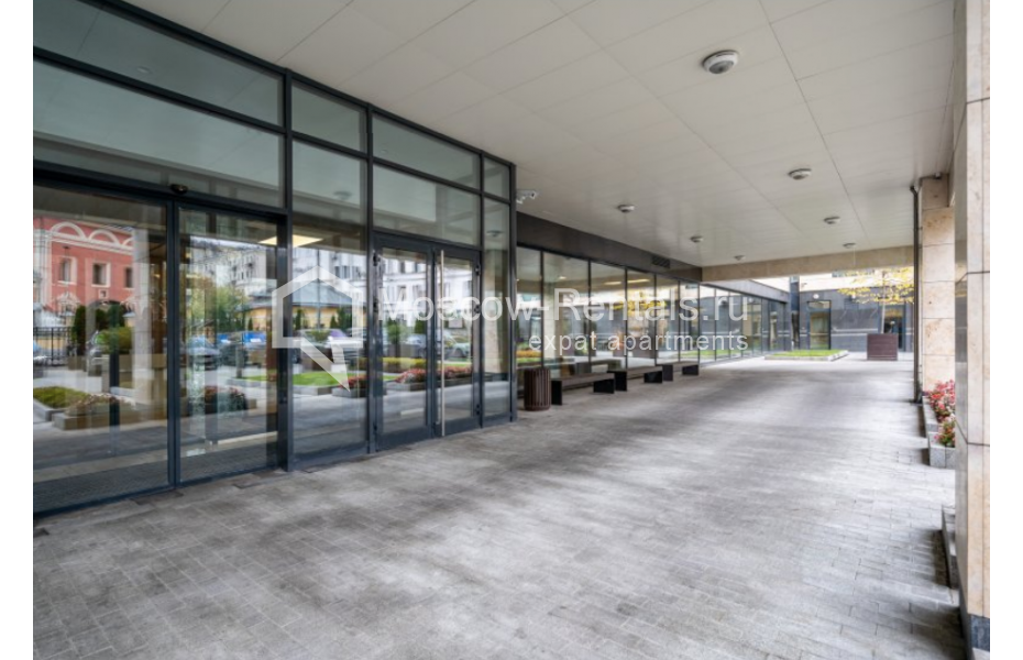 Photo #26 4-room (3 BR) apartment for <a href="http://moscow-rentals.ru/en/articles/long-term-rent" target="_blank">a long-term</a> rent
 in Russia, Moscow, 1st Smolenskyi lane, 21