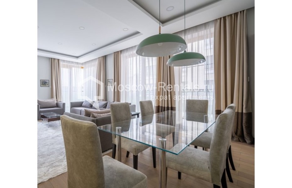 Photo #4 4-room (3 BR) apartment for <a href="http://moscow-rentals.ru/en/articles/long-term-rent" target="_blank">a long-term</a> rent
 in Russia, Moscow, 1st Smolenskyi lane, 21