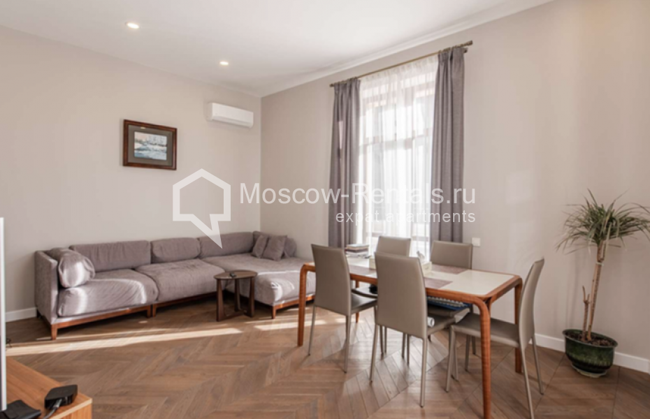 Photo #3 3-room (2 BR) apartment for <a href="http://moscow-rentals.ru/en/articles/long-term-rent" target="_blank">a long-term</a> rent
 in Russia, Moscow, B. Gnezdnikovskyi lane, 3