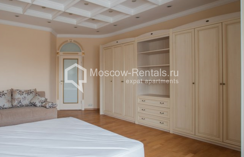 Photo #7 4-room (3 BR) apartment for <a href="http://moscow-rentals.ru/en/articles/long-term-rent" target="_blank">a long-term</a> rent
 in Russia, Moscow, Osennyaya str, 25К2