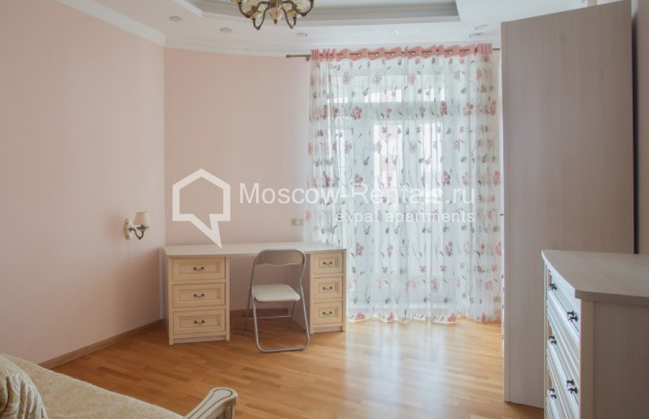 Photo #10 4-room (3 BR) apartment for <a href="http://moscow-rentals.ru/en/articles/long-term-rent" target="_blank">a long-term</a> rent
 in Russia, Moscow, Osennyaya str, 25К2