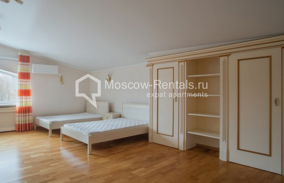Photo #8 4-room (3 BR) apartment for <a href="http://moscow-rentals.ru/en/articles/long-term-rent" target="_blank">a long-term</a> rent
 in Russia, Moscow, Osennyaya str, 25К2