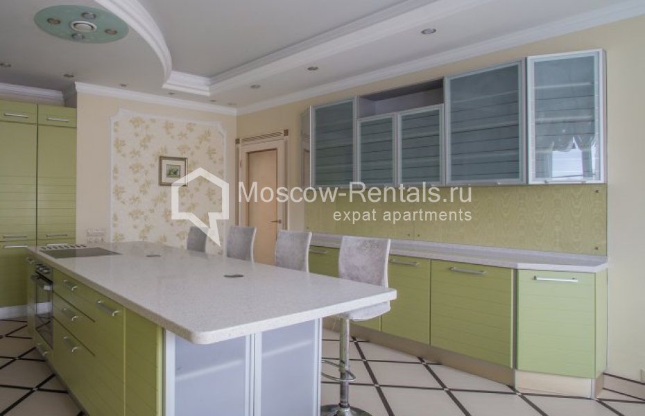 Photo #17 4-room (3 BR) apartment for <a href="http://moscow-rentals.ru/en/articles/long-term-rent" target="_blank">a long-term</a> rent
 in Russia, Moscow, Osennyaya str, 25К2