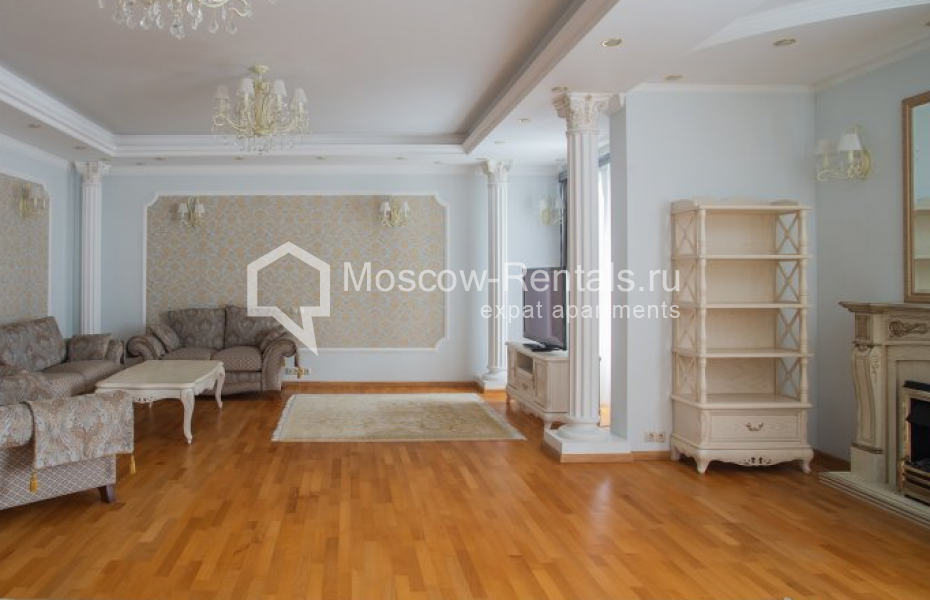 Photo #3 4-room (3 BR) apartment for <a href="http://moscow-rentals.ru/en/articles/long-term-rent" target="_blank">a long-term</a> rent
 in Russia, Moscow, Osennyaya str, 25К2