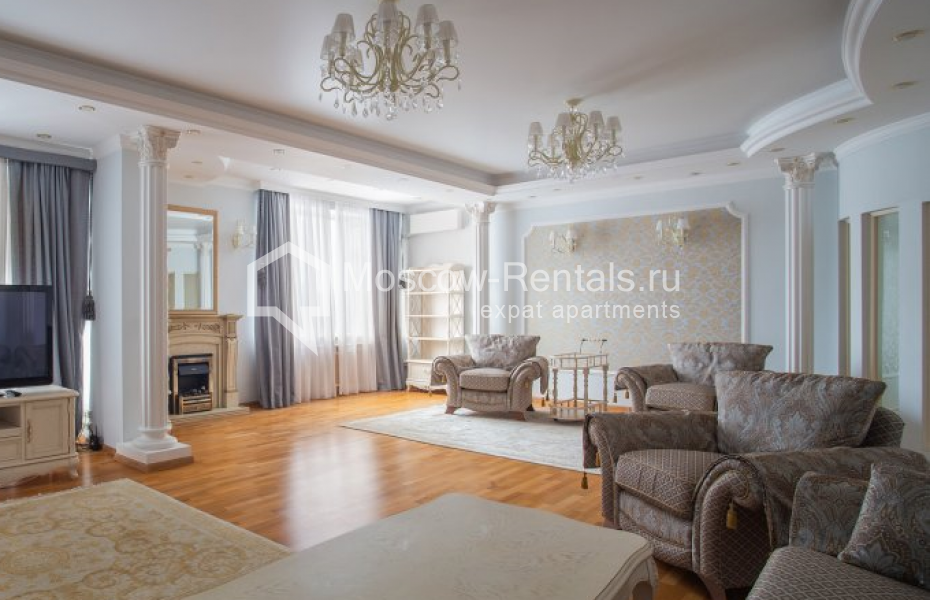 Photo #1 4-room (3 BR) apartment for <a href="http://moscow-rentals.ru/en/articles/long-term-rent" target="_blank">a long-term</a> rent
 in Russia, Moscow, Osennyaya str, 25К2