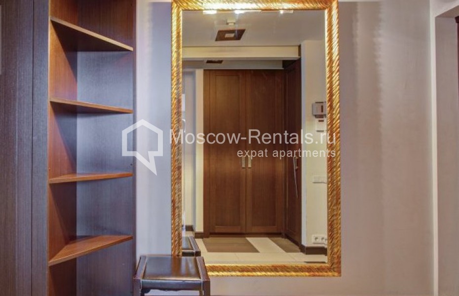 Photo #13 4-room (3 BR) apartment for <a href="http://moscow-rentals.ru/en/articles/long-term-rent" target="_blank">a long-term</a> rent
 in Russia, Moscow, Ostrovnoy proezd, 8