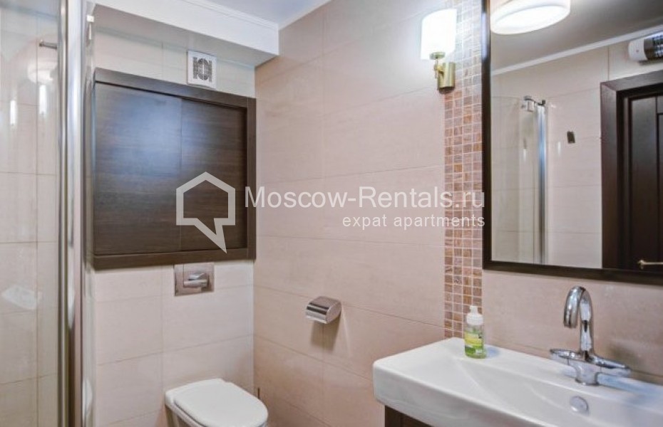 Photo #14 4-room (3 BR) apartment for <a href="http://moscow-rentals.ru/en/articles/long-term-rent" target="_blank">a long-term</a> rent
 in Russia, Moscow, Ostrovnoy proezd, 8