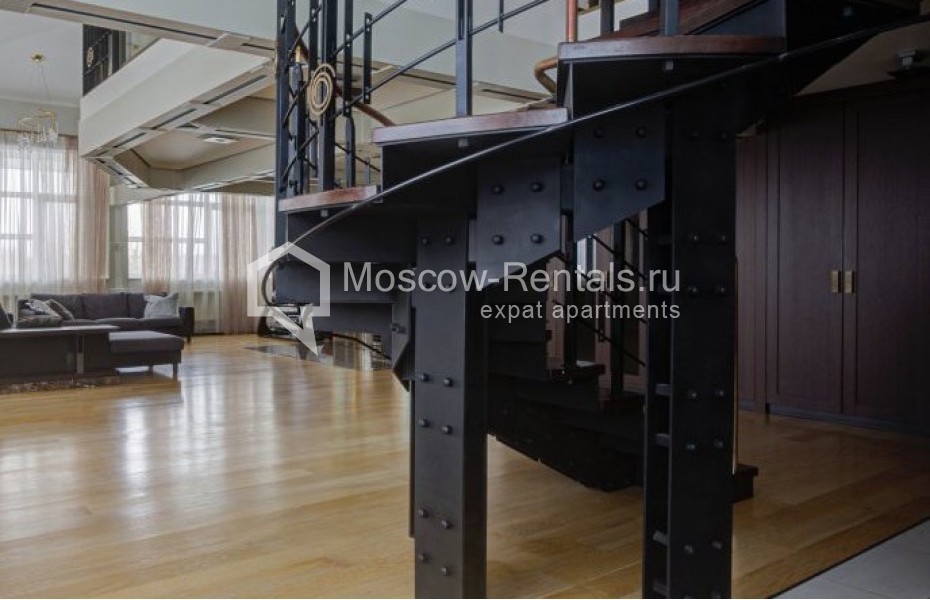 Photo #8 4-room (3 BR) apartment for <a href="http://moscow-rentals.ru/en/articles/long-term-rent" target="_blank">a long-term</a> rent
 in Russia, Moscow, Ostrovnoy proezd, 8