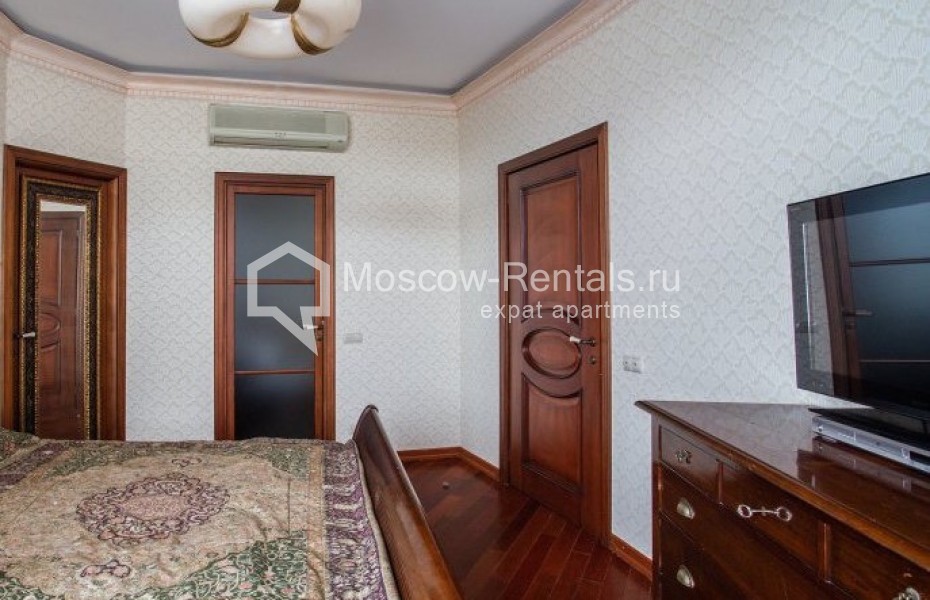 Photo #8 4-room (3 BR) apartment for <a href="http://moscow-rentals.ru/en/articles/long-term-rent" target="_blank">a long-term</a> rent
 in Russia, Moscow, Ostrovnoy proezd, 12К1