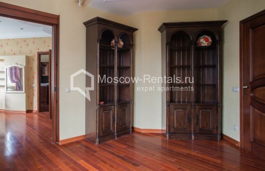 Photo #9 4-room (3 BR) apartment for <a href="http://moscow-rentals.ru/en/articles/long-term-rent" target="_blank">a long-term</a> rent
 in Russia, Moscow, Ostrovnoy proezd, 12К1