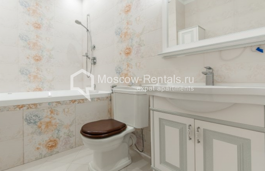 Photo #13 5-room (4 BR) apartment for <a href="http://moscow-rentals.ru/en/articles/long-term-rent" target="_blank">a long-term</a> rent
 in Russia, Moscow, Krylatskaya str, 45К1