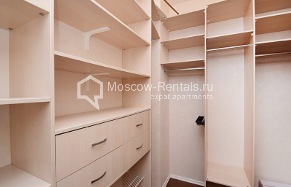 Photo #12 3-room (2 BR) apartment for <a href="http://moscow-rentals.ru/en/articles/long-term-rent" target="_blank">a long-term</a> rent
 in Russia, Moscow, Beregovaya str, 4К3