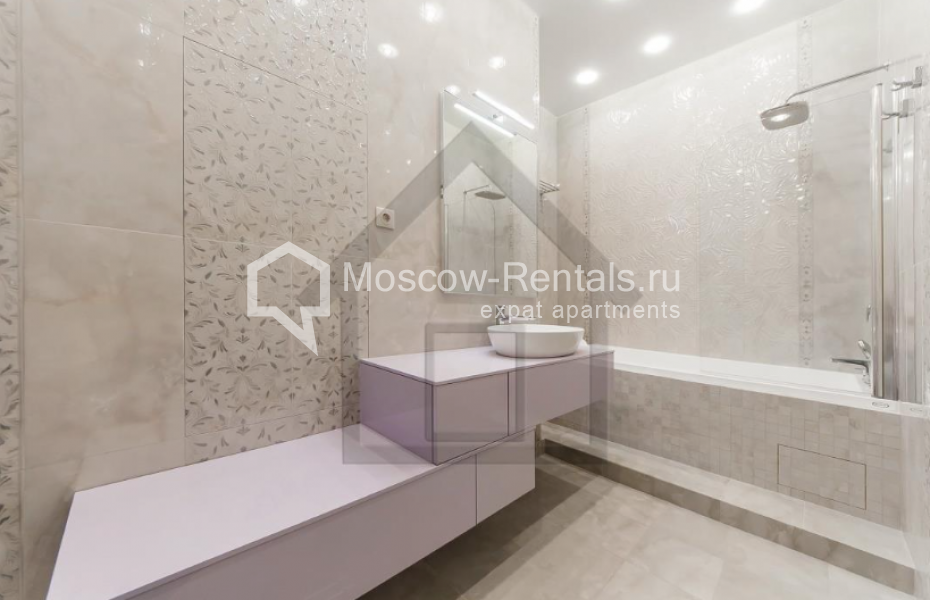 Photo #8 3-room (2 BR) apartment for <a href="http://moscow-rentals.ru/en/articles/long-term-rent" target="_blank">a long-term</a> rent
 in Russia, Moscow, Beregovaya str, 4К5