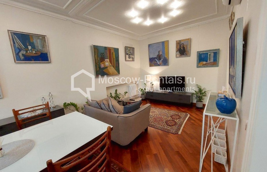 Photo #1 3-room (2 BR) apartment for <a href="http://moscow-rentals.ru/en/articles/long-term-rent" target="_blank">a long-term</a> rent
 in Russia, Moscow, Myasnitskaya str, 35