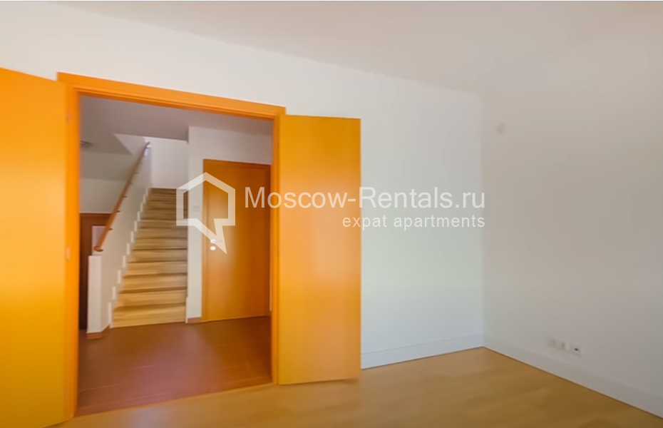 Фото №5 Таунхаус в аренду на длительный срок в Россия, Москва, ул Береговая