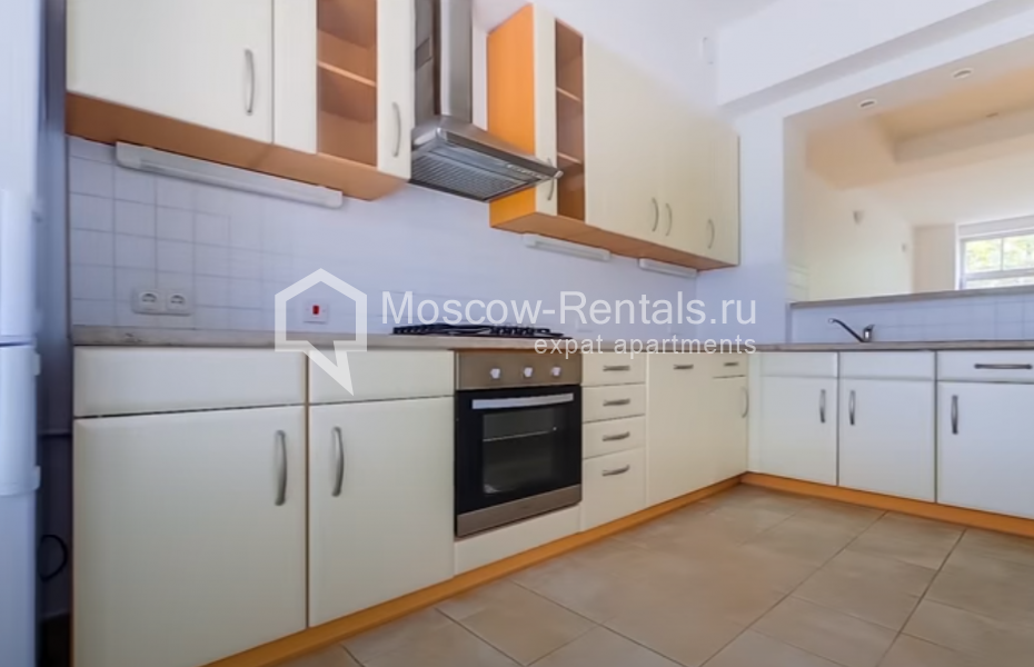 Фото №10 Таунхаус в аренду на длительный срок в Россия, Москва, ул Береговая