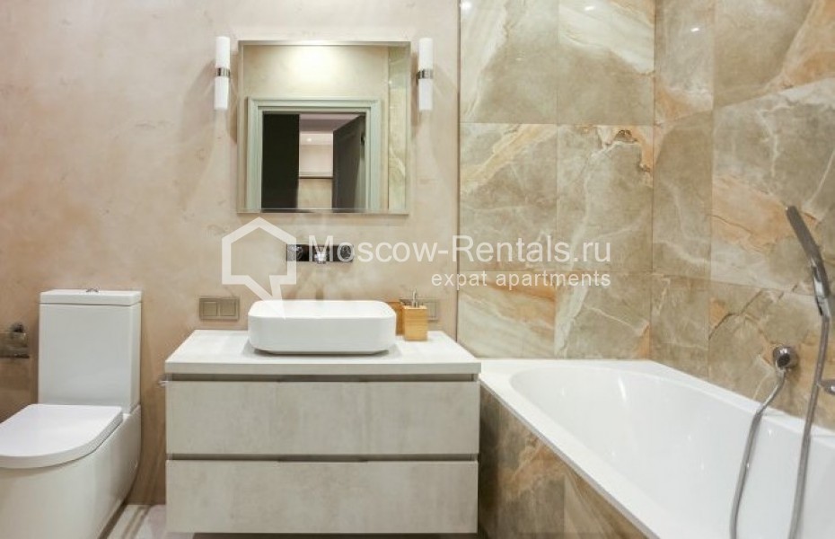 Photo #10 3-room (2 BR) apartment for <a href="http://moscow-rentals.ru/en/articles/long-term-rent" target="_blank">a long-term</a> rent
 in Russia, Moscow, Aviatsionnaya str, 77к2