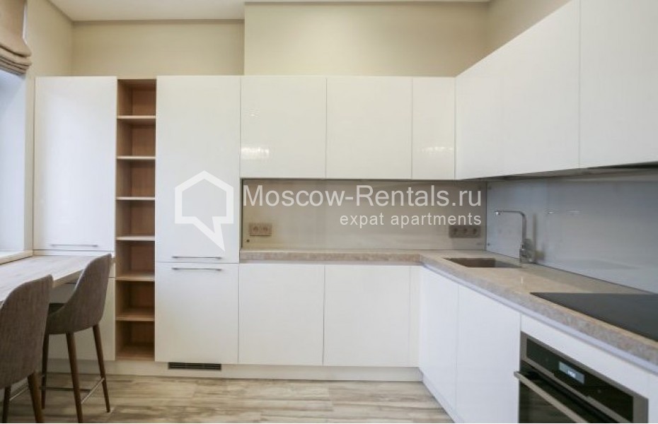 Photo #3 3-room (2 BR) apartment for <a href="http://moscow-rentals.ru/en/articles/long-term-rent" target="_blank">a long-term</a> rent
 in Russia, Moscow, Aviatsionnaya str, 77к2