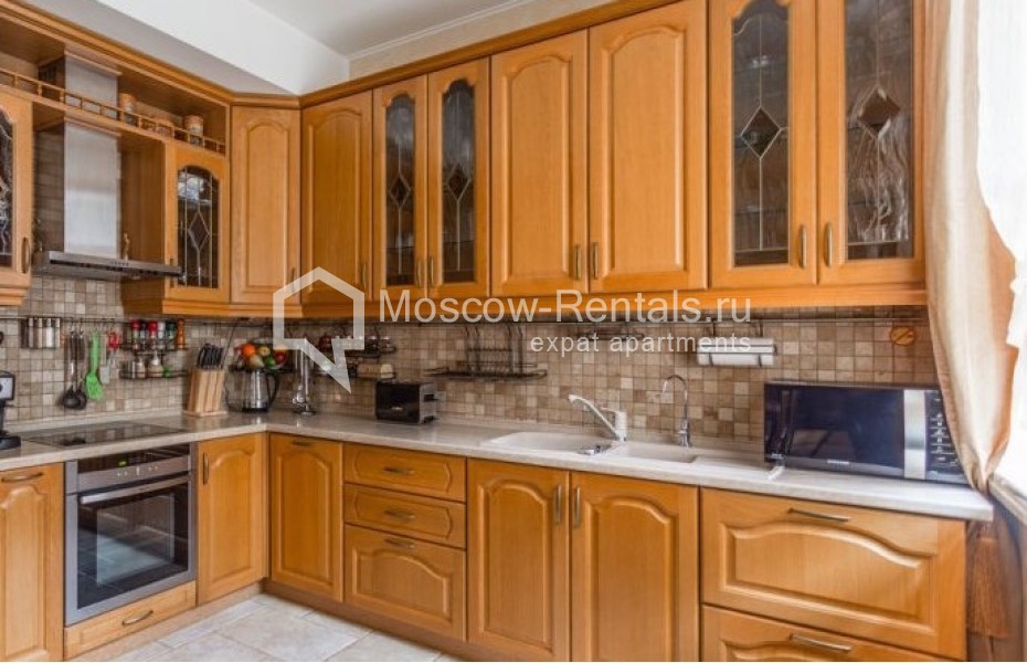 Photo #7 3-room (2 BR) apartment for <a href="http://moscow-rentals.ru/en/articles/long-term-rent" target="_blank">a long-term</a> rent
 in Russia, Moscow, 1st Tverskaya-Yamskaya str, 11