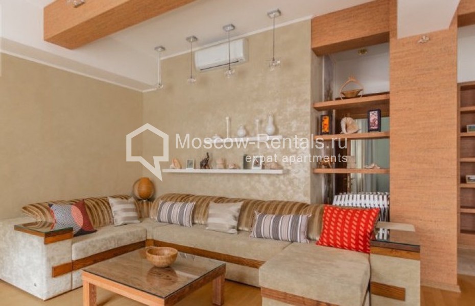 Photo #4 3-room (2 BR) apartment for <a href="http://moscow-rentals.ru/en/articles/long-term-rent" target="_blank">a long-term</a> rent
 in Russia, Moscow, 1st Tverskaya-Yamskaya str, 11