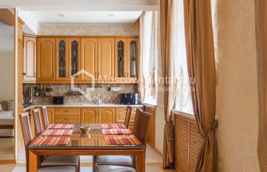 Photo #9 3-room (2 BR) apartment for <a href="http://moscow-rentals.ru/en/articles/long-term-rent" target="_blank">a long-term</a> rent
 in Russia, Moscow, 1st Tverskaya-Yamskaya str, 11