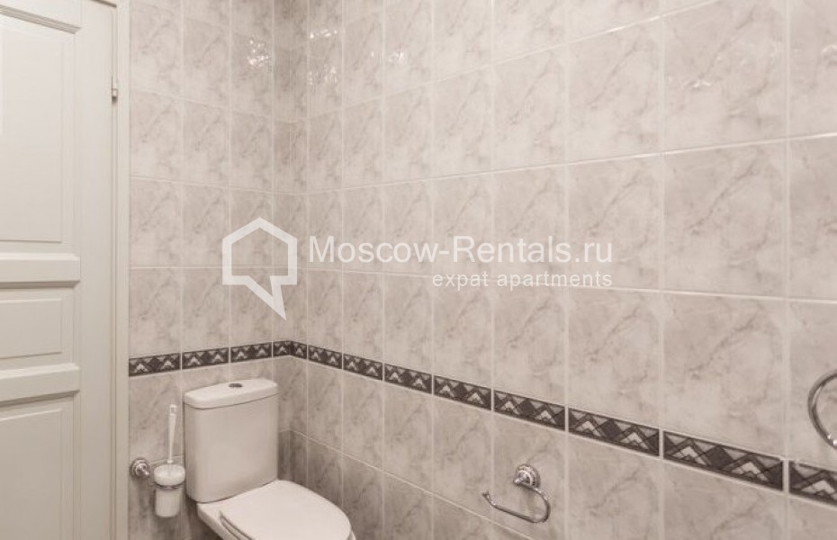 Photo #19 4-room (3 BR) apartment for <a href="http://moscow-rentals.ru/en/articles/long-term-rent" target="_blank">a long-term</a> rent
 in Russia, Moscow, B. Patriarshi lane, 4