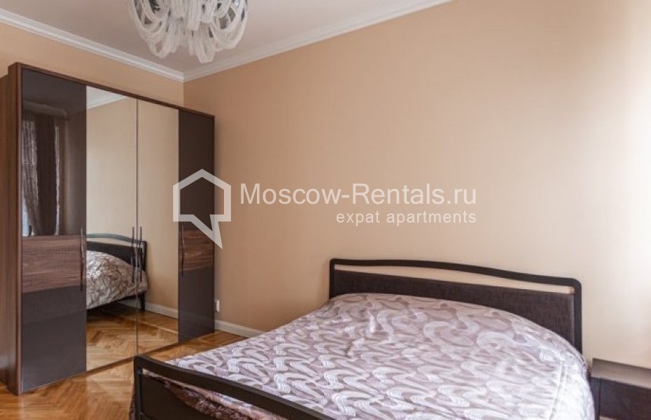 Photo #14 4-room (3 BR) apartment for <a href="http://moscow-rentals.ru/en/articles/long-term-rent" target="_blank">a long-term</a> rent
 in Russia, Moscow, B. Patriarshi lane, 4
