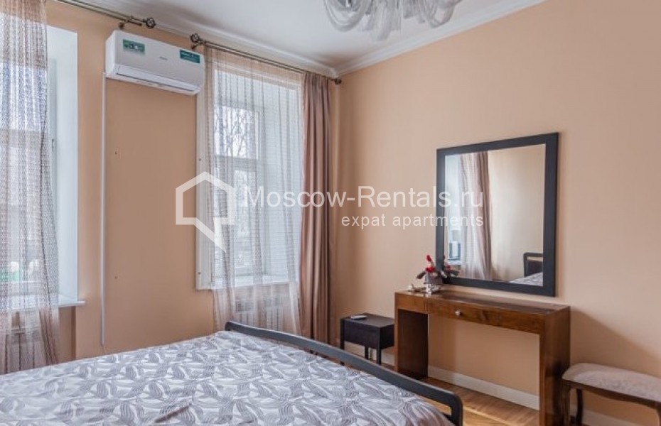 Photo #15 4-room (3 BR) apartment for <a href="http://moscow-rentals.ru/en/articles/long-term-rent" target="_blank">a long-term</a> rent
 in Russia, Moscow, B. Patriarshi lane, 4