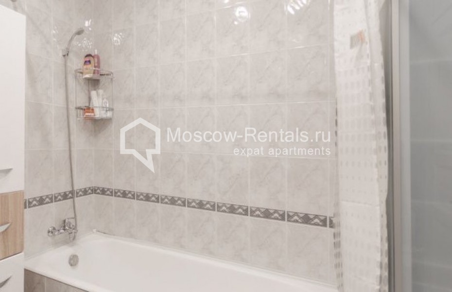Photo #18 4-room (3 BR) apartment for <a href="http://moscow-rentals.ru/en/articles/long-term-rent" target="_blank">a long-term</a> rent
 in Russia, Moscow, B. Patriarshi lane, 4