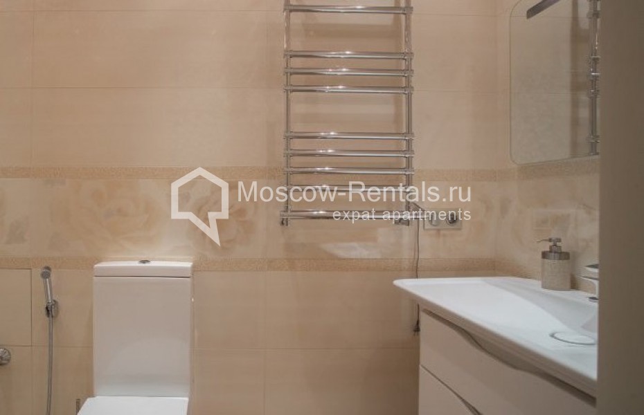 Photo #13 3-room (2 BR) apartment for <a href="http://moscow-rentals.ru/en/articles/long-term-rent" target="_blank">a long-term</a> rent
 in Russia, Moscow, B. Bronnaya str, 2/6