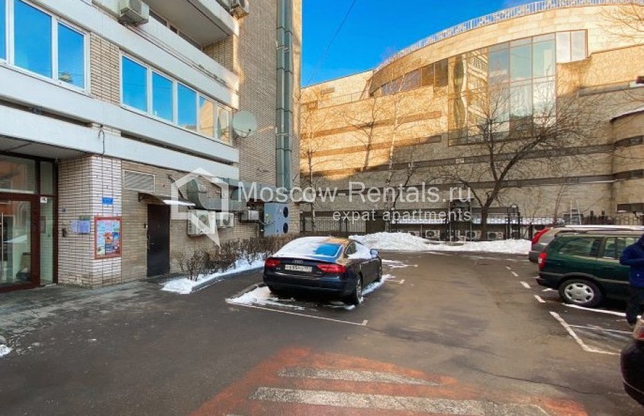 Photo #16 3-room (2 BR) apartment for <a href="http://moscow-rentals.ru/en/articles/long-term-rent" target="_blank">a long-term</a> rent
 in Russia, Moscow, B. Bronnaya str, 2/6