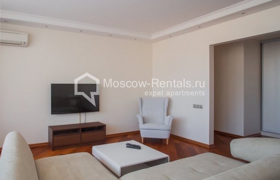 Photo #3 3-room (2 BR) apartment for <a href="http://moscow-rentals.ru/en/articles/long-term-rent" target="_blank">a long-term</a> rent
 in Russia, Moscow, B. Bronnaya str, 2/6
