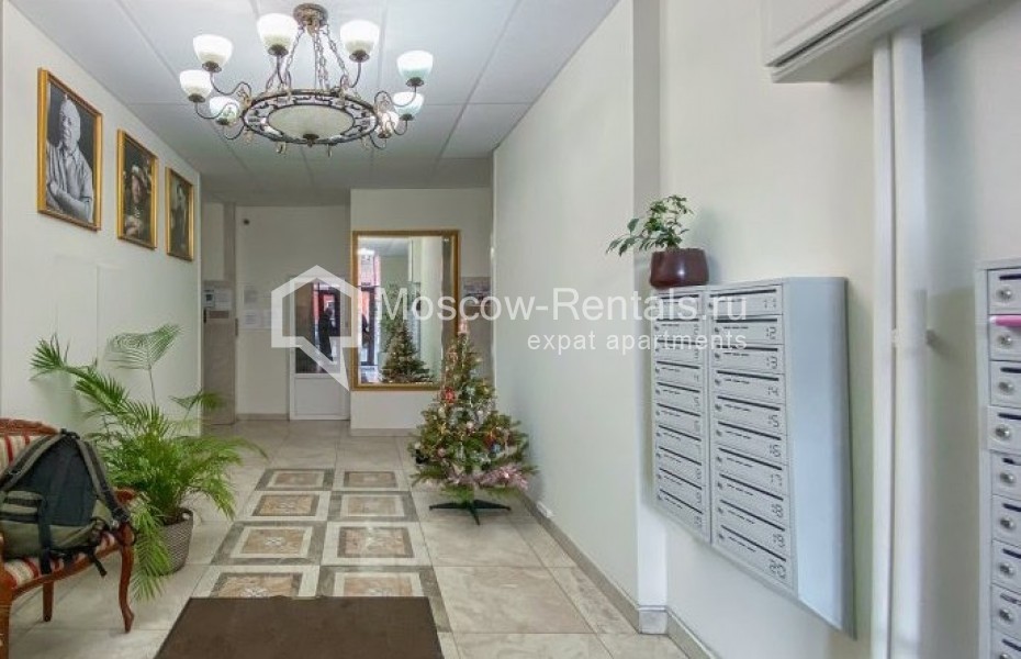 Photo #15 3-room (2 BR) apartment for <a href="http://moscow-rentals.ru/en/articles/long-term-rent" target="_blank">a long-term</a> rent
 in Russia, Moscow, B. Bronnaya str, 2/6