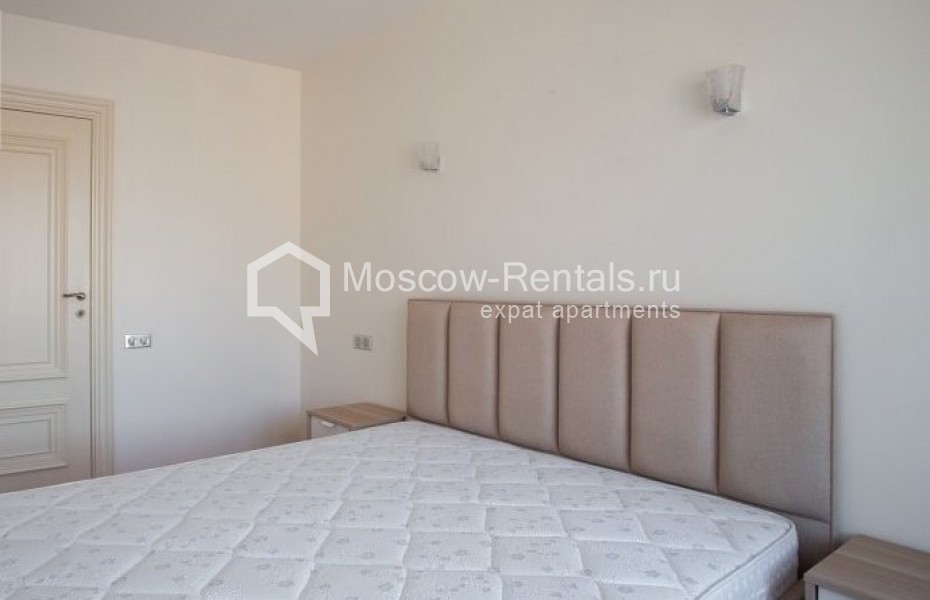 Photo #10 3-room (2 BR) apartment for <a href="http://moscow-rentals.ru/en/articles/long-term-rent" target="_blank">a long-term</a> rent
 in Russia, Moscow, B. Bronnaya str, 2/6