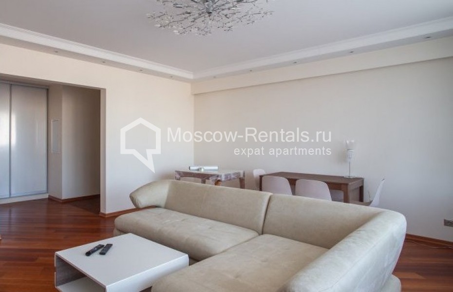 Photo #2 3-room (2 BR) apartment for <a href="http://moscow-rentals.ru/en/articles/long-term-rent" target="_blank">a long-term</a> rent
 in Russia, Moscow, B. Bronnaya str, 2/6