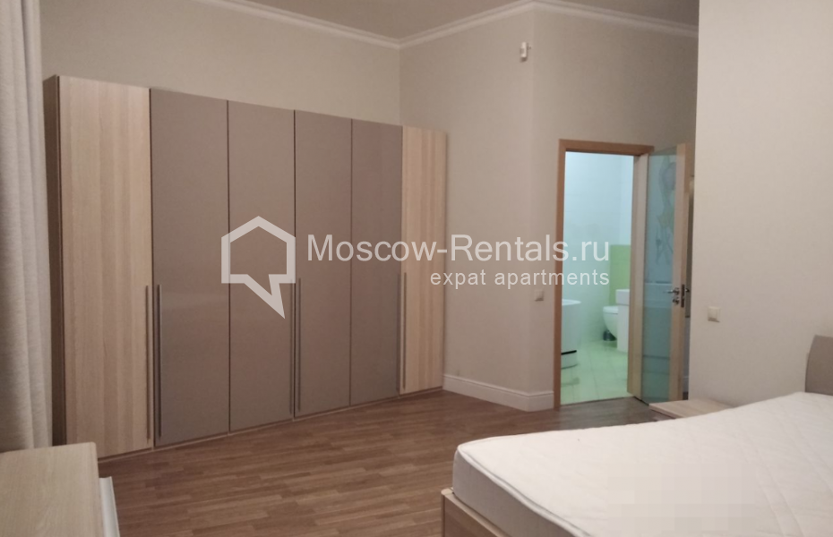 Photo #7 3-room (2 BR) apartment for <a href="http://moscow-rentals.ru/en/articles/long-term-rent" target="_blank">a long-term</a> rent
 in Russia, Moscow, M. Bronnaya str, 10С3