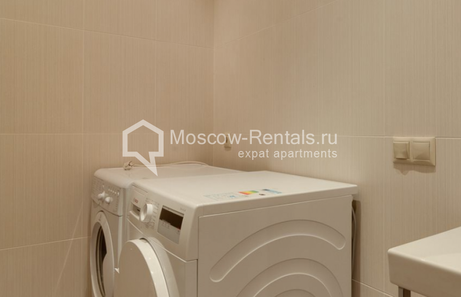 Фото №5 3-комн. кв. в аренду на длительный срок в Россия, Москва, Трехпрудный переулок, 11/13С1