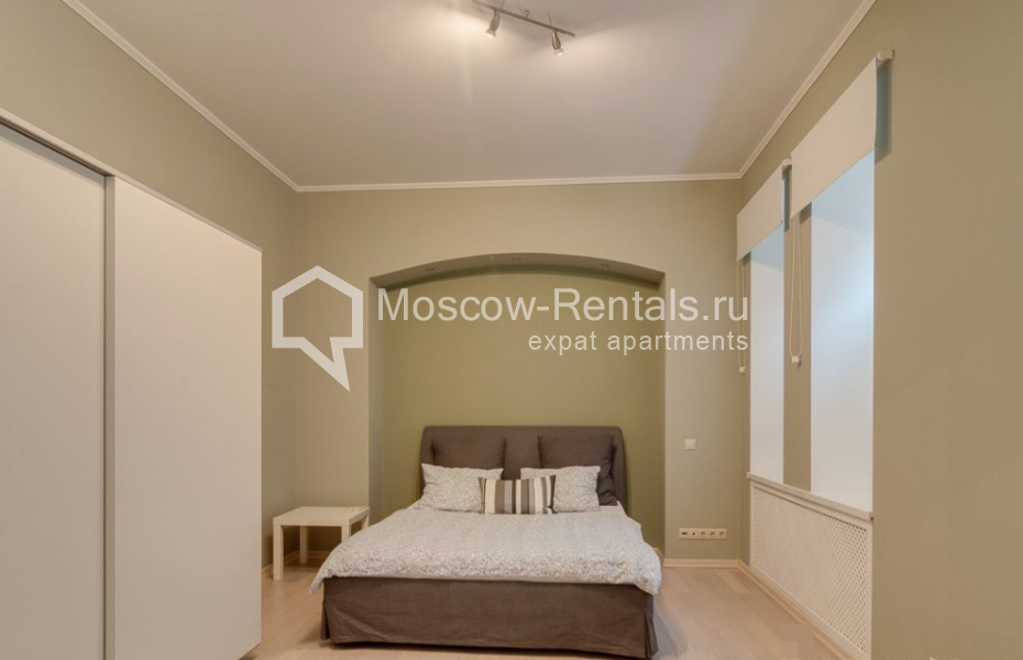Фото №8 3-комн. кв. в аренду на длительный срок в Россия, Москва, Трехпрудный переулок, 11/13С1