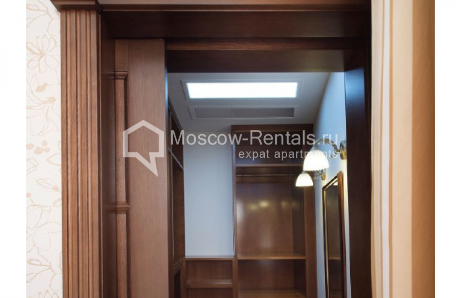 Photo #9 5-room (4 BR) apartment for <a href="http://moscow-rentals.ru/en/articles/long-term-rent" target="_blank">a long-term</a> rent
 in Russia, Moscow, Shabolovka str, 23к5