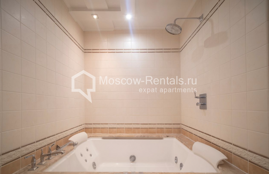 Photo #12 5-room (4 BR) apartment for <a href="http://moscow-rentals.ru/en/articles/long-term-rent" target="_blank">a long-term</a> rent
 in Russia, Moscow, Shabolovka str, 23к5