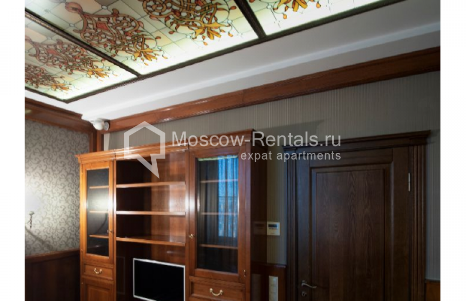 Photo #15 5-room (4 BR) apartment for <a href="http://moscow-rentals.ru/en/articles/long-term-rent" target="_blank">a long-term</a> rent
 in Russia, Moscow, Shabolovka str, 23к5